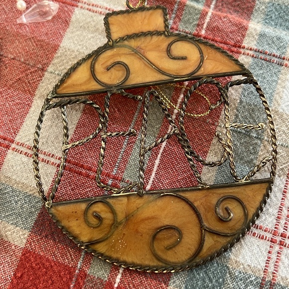 7 Ornaments - Picture 5 of 6